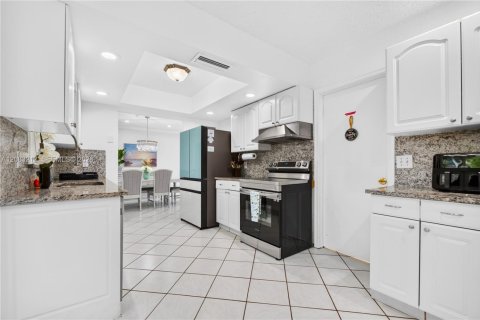 Villa ou maison à vendre à Boca Raton, Floride: 4 chambres, 175.77 m2 № 2365889 - photo 30