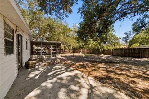 Casa en venta en Tampa, Florida, 4 dormitorios, 163.04 m2 № 2221884 - foto 28