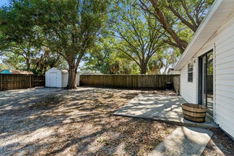 Casa en venta en Tampa, Florida, 4 dormitorios, 163.04 m2 № 2221884 - foto 29