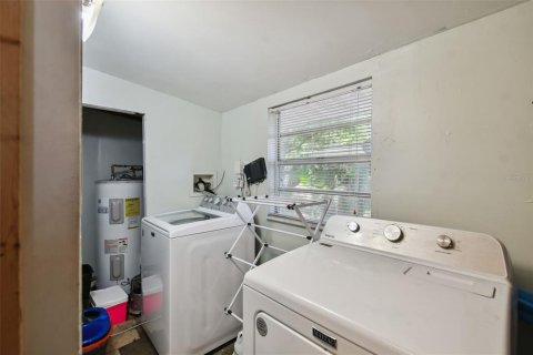 Casa en venta en Tampa, Florida, 4 dormitorios, 163.04 m2 № 2221884 - foto 26