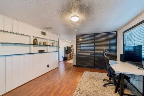 Casa en venta en Tampa, Florida, 4 dormitorios, 163.04 m2 № 2221884 - foto 12