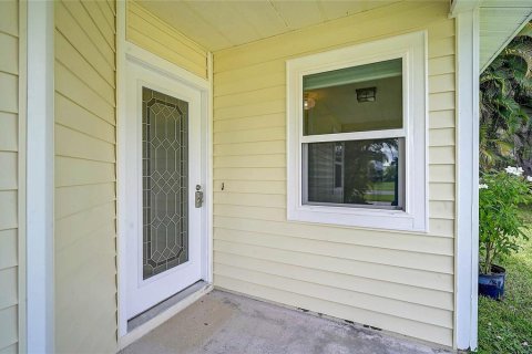Villa ou maison à louer à Sarasota, Floride: 3 chambres, 106.74 m2 № 2401137 - photo 3