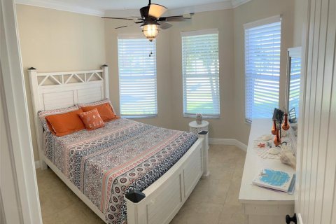 House in Apollo Beach, Florida 4 bedrooms, 198.72 sq.m. № 1869136 - photo 16