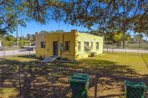 Villa ou maison à Miami, Floride 2 chambres, 98.1 m2 № 2007325