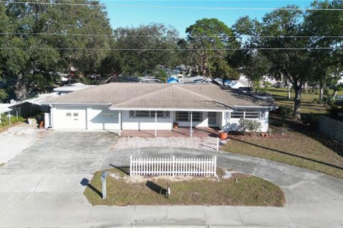 Casa en venta en Sarasota, Florida, 4 dormitorios, 221.66 m2 № 1531354 - foto 1