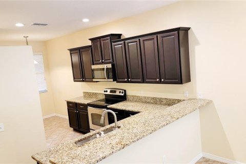 Touwnhouse à vendre à Trinity, Floride: 3 chambres, 186.73 m2 № 2211308 - photo 17