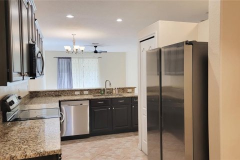 Touwnhouse à vendre à Trinity, Floride: 3 chambres, 186.73 m2 № 2211308 - photo 8