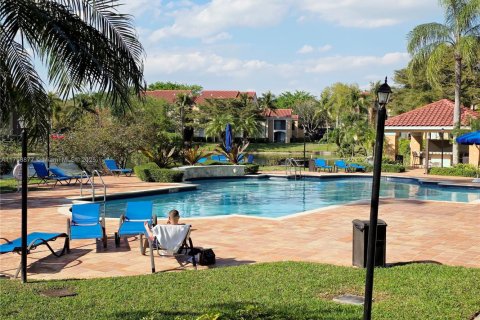 Condo in Miramar, Florida, 3 bedrooms  № 1713276 - photo 2