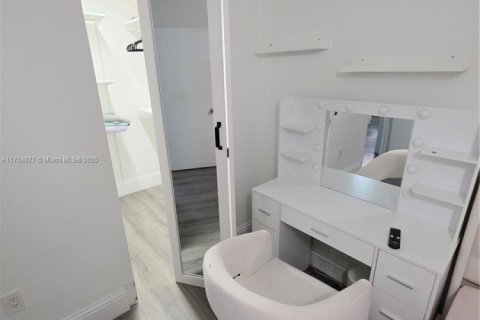 Condo in Miramar, Florida, 3 bedrooms  № 1713276 - photo 23