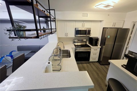 Condo in Miramar, Florida, 3 bedrooms  № 1713276 - photo 14