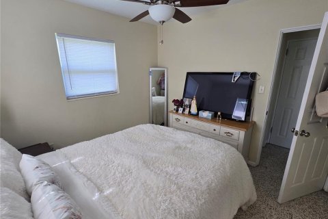 Villa ou maison à vendre à Sarasota, Floride: 2 chambres, 81.75 m2 № 1831459 - photo 14