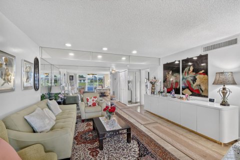 Copropriété à vendre à Lake Worth, Floride: 3 chambres, 113.81 m2 № 2345729 - photo 11