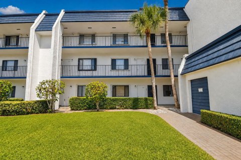Copropriété à vendre à Lake Worth, Floride: 3 chambres, 113.81 m2 № 2345729 - photo 2