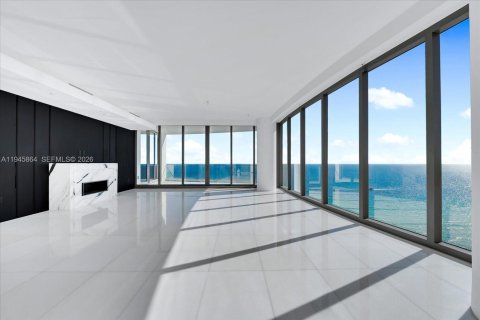 Condo in Sunny Isles Beach, Florida, 5 bedrooms  № 2002721 - photo 3