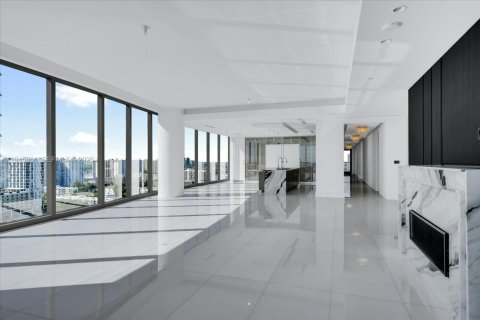 Condo in Sunny Isles Beach, Florida, 5 bedrooms  № 2002721 - photo 8