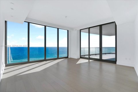 Condo in Sunny Isles Beach, Florida, 5 bedrooms  № 2002721 - photo 19