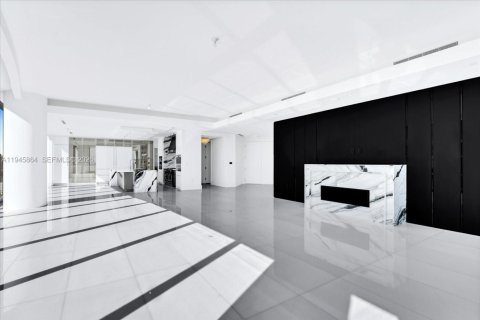 Condo in Sunny Isles Beach, Florida, 5 bedrooms  № 2002721 - photo 7
