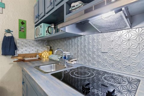 Condominio en venta en Redington Beach, Florida, 3 habitaciones, 23.69 m2 № 2213876 - foto 8
