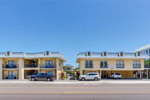Condo in Redington Beach, Florida, 3 rooms  № 2213876