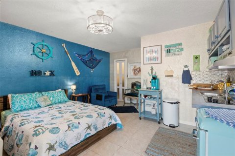 Condominio en venta en Redington Beach, Florida, 3 habitaciones, 23.69 m2 № 2213876 - foto 6