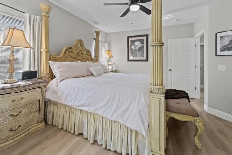 House in Kissimmee, Florida 6 bedrooms, 251.49 sq.m. № 1854202 - photo 18