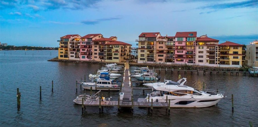 Condo à Daytona Beach, Floride, 3 chambres № 1629726