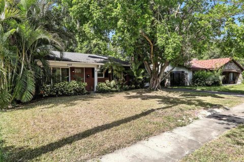 House in Tampa, Florida 3 bedrooms, 141.77 sq.m. № 1827811 - photo 27