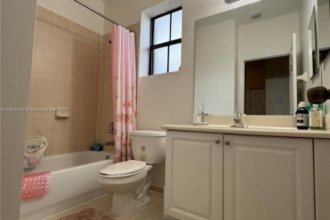 Купить таунхаус в Хомстед, Флорида 3 спальни, 153.85м2, № 1924890 - фото 19