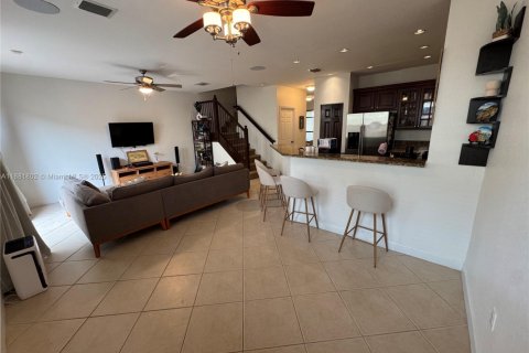 Купить таунхаус в Хомстед, Флорида 3 спальни, 153.85м2, № 1924890 - фото 4