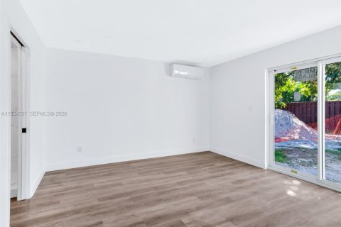 Villa ou maison à louer à Fort Lauderdale, Floride: 3 chambres, 139.35 m2 № 2297776 - photo 7