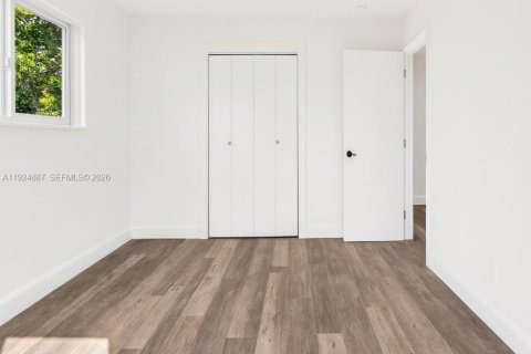 Villa ou maison à louer à Fort Lauderdale, Floride: 3 chambres, 139.35 m2 № 2297776 - photo 15