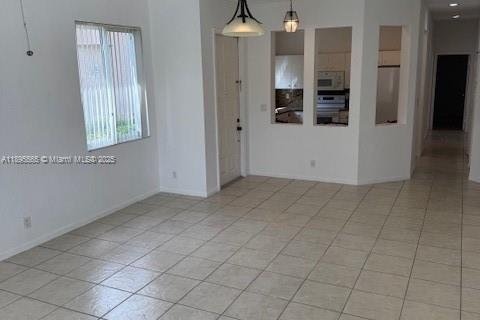 Villa ou maison à louer à Pembroke Pines, Floride: 3 chambres, 120.03 m2 № 1947216 - photo 17