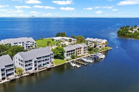 Condo in Ruskin, Florida, 2 bedrooms  № 2299618