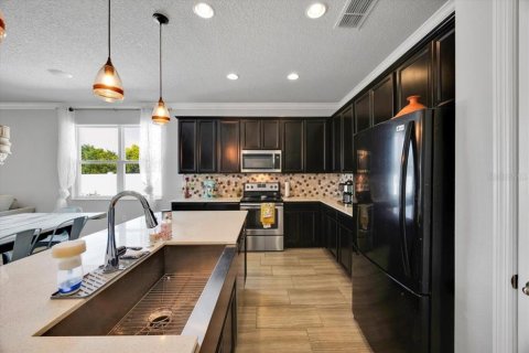 Casa en venta en Mount Dora, Florida, 3 dormitorios, 187.76 m2 № 1909562 - foto 8