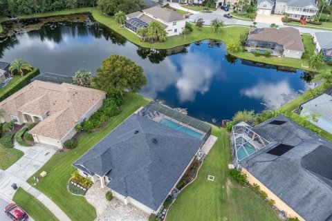 House in Land O' Lakes, Florida 4 bedrooms, 221.85 sq.m. № 2359142