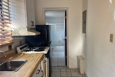 Apartment in Miramar, Florida 32.52 sq.m. № 1926517 - photo 6