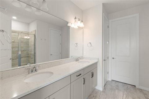 Villa ou maison à vendre à Hollywood, Floride: 3 chambres, 163.51 m2 № 1942200 - photo 28