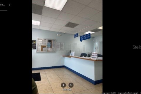 Commercial property in Opa-locka, Florida 596.9 sq.m. № 1426724 - photo 8