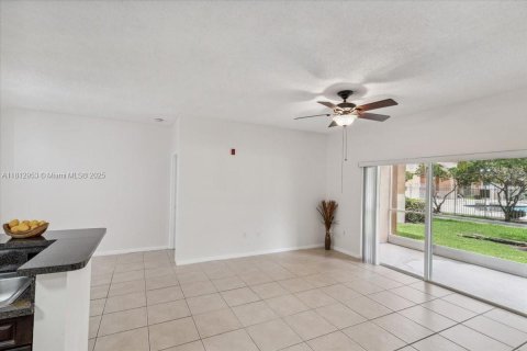 Condo in Davie, Florida, 2 bedrooms  № 1770587 - photo 20