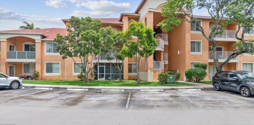 Condo in Davie, Florida, 2 bedrooms № 1770587