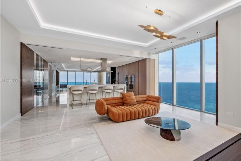 Copropriété à louer à Sunny Isles Beach, Floride: 4 chambres, 336.77 m2 № 1861089 - photo 8