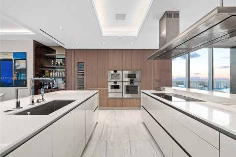 Copropriété à louer à Sunny Isles Beach, Floride: 4 chambres, 336.77 m2 № 1861089 - photo 6