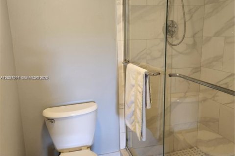 Copropriété à louer à Pembroke Pines, Floride: 2 chambres, 102.19 m2 № 2167994 - photo 9