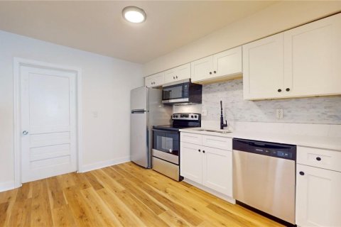 Immobilier commercial à vendre à Tampa, Floride: 4 chambres, 139.35 m2 № 1676008 - photo 21