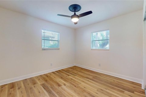 Immobilier commercial à vendre à Tampa, Floride: 4 chambres, 139.35 m2 № 1676008 - photo 24