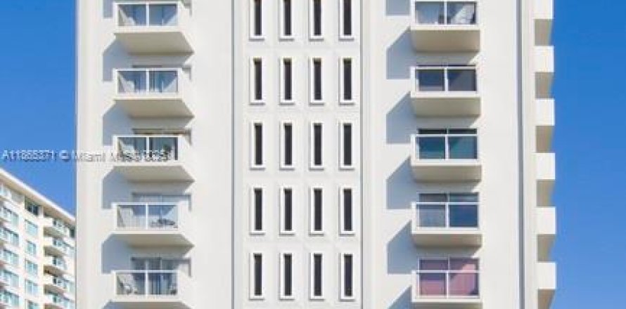 Кондоминиум с 1 спальней в Майами-Бич, Флорида № 1957738