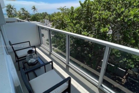 Снять в аренду кондоминиум в Майами-Бич, Флорида 1 спальня, 75.25м2, № 1957738 - фото 13