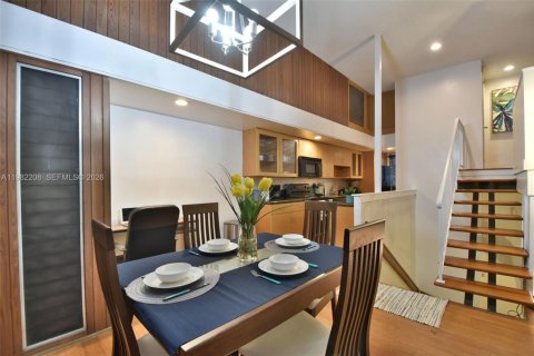 House in Dania Beach, Florida 1 bedroom № 2043311 - photo 2