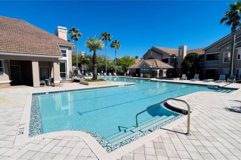 Condo in Tampa, Florida, 1 bedroom  № 1825138 - photo 16