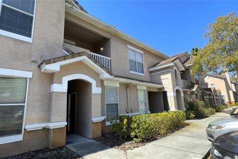 Condo in Tampa, Florida, 1 bedroom  № 1825138 - photo 1